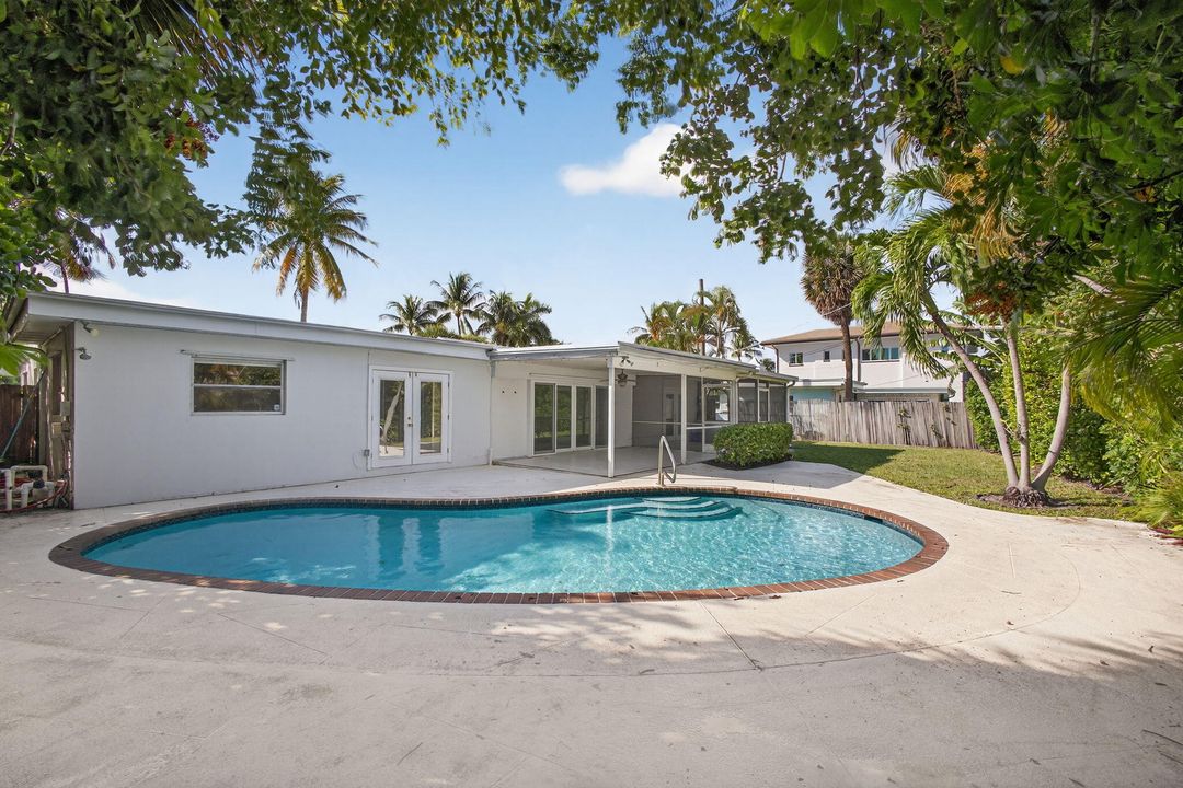 В аренду: $5,500 (4 спален, 2 ванн, 2041 Квадратных фут)