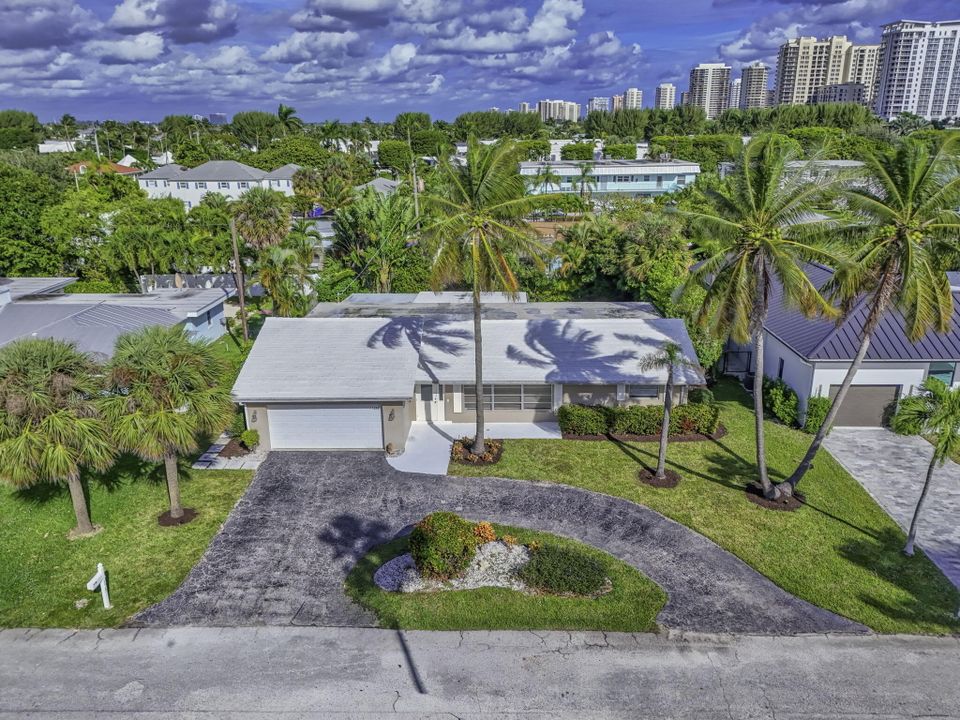 В аренду: $5,500 (4 спален, 2 ванн, 2041 Квадратных фут)