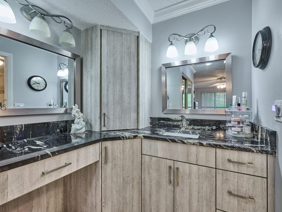 En Venta: $335,000 (3 camas, 2 baños, 1549 Pies cuadrados)