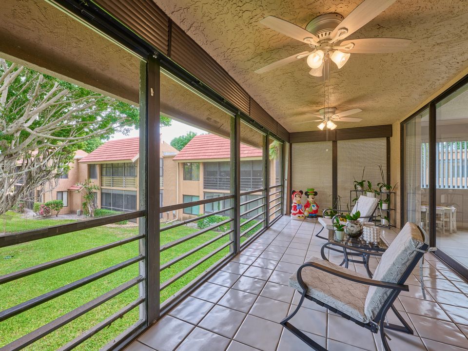 En Venta: $335,000 (3 camas, 2 baños, 1549 Pies cuadrados)