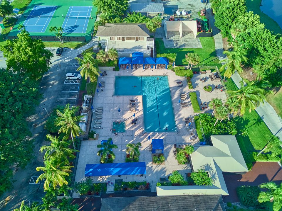 En Venta: $335,000 (3 camas, 2 baños, 1549 Pies cuadrados)