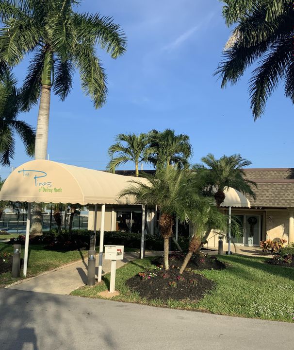 На продажу: $124,900 (2 спален, 2 ванн, 1148 Квадратных фут)