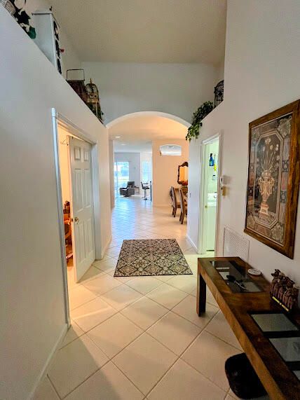 En Renta: $4,500 (3 camas, 2 baños, 2078 Pies cuadrados)