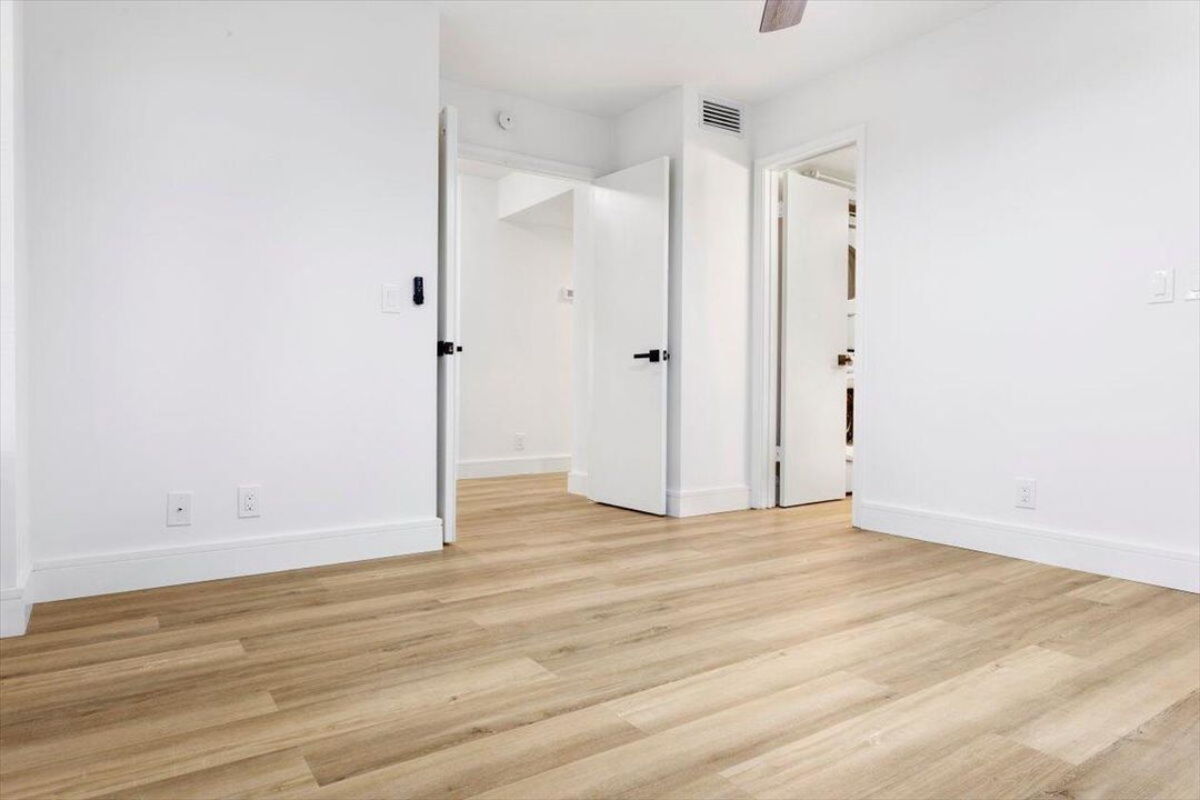 For Sale: $225,000 (2 beds, 2 baths, 1252 Square Feet)