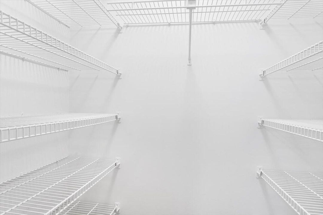 For Sale: $225,000 (2 beds, 2 baths, 1252 Square Feet)