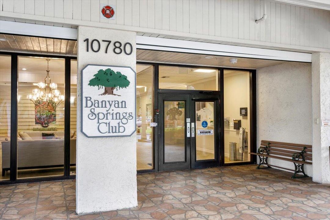 For Sale: $225,000 (2 beds, 2 baths, 1252 Square Feet)