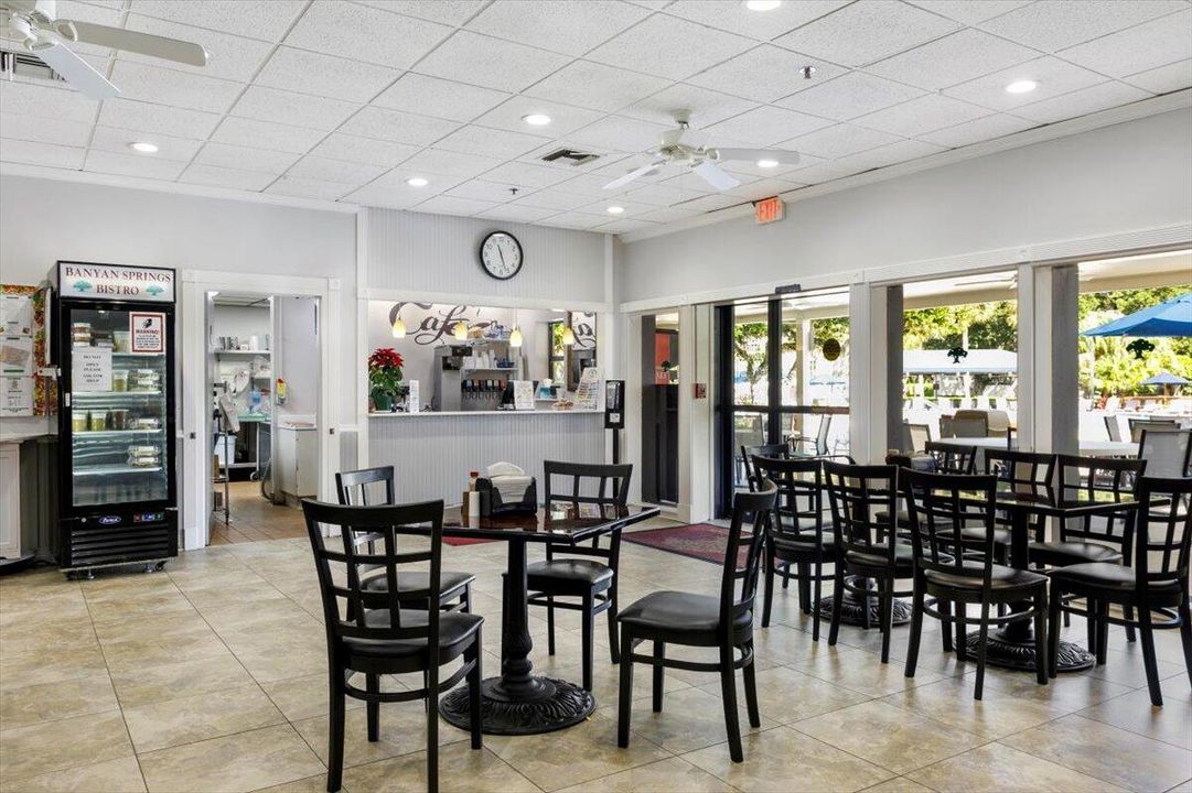 For Sale: $225,000 (2 beds, 2 baths, 1252 Square Feet)