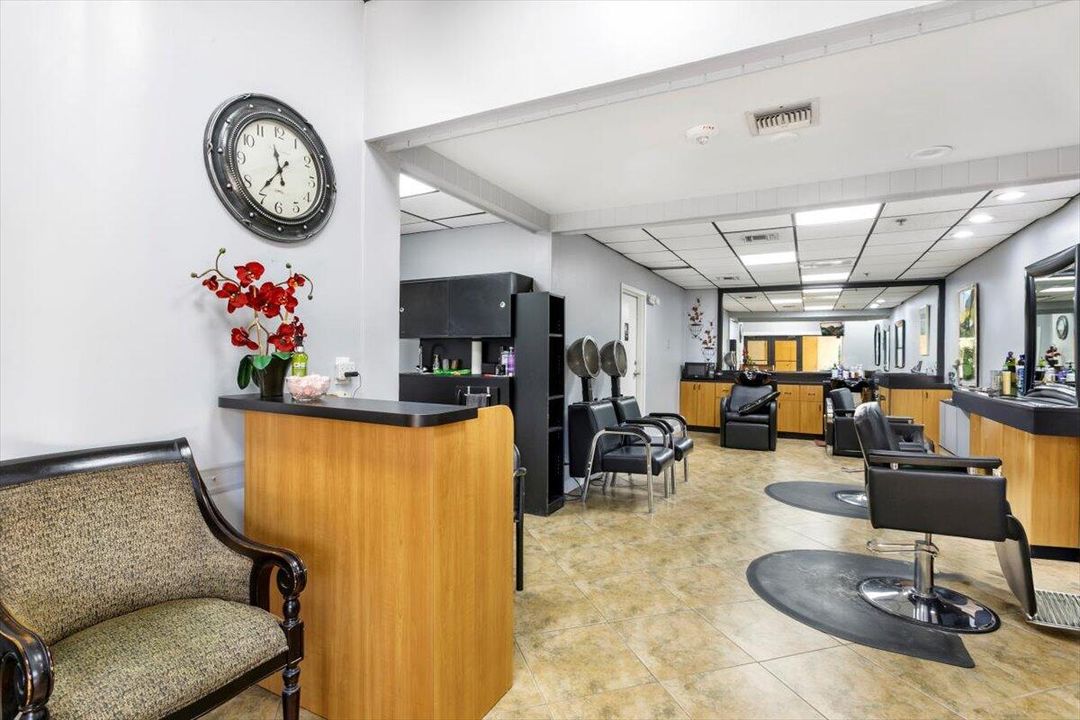 For Sale: $225,000 (2 beds, 2 baths, 1252 Square Feet)