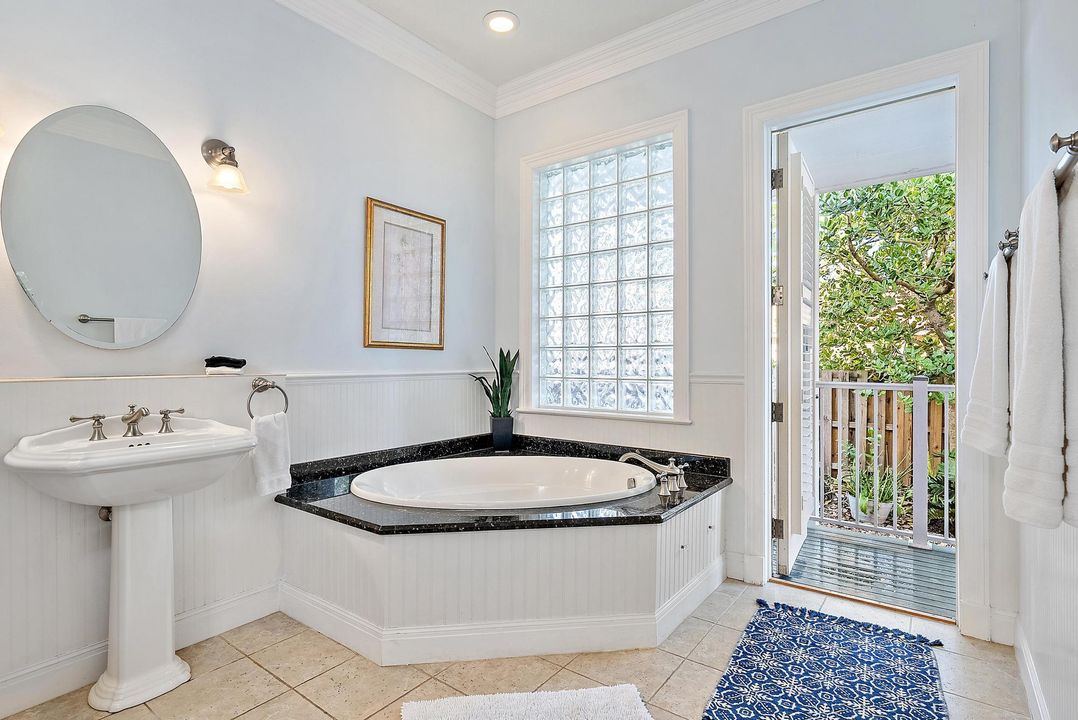 На продажу: $2,749,000 (3 спален, 3 ванн, 2773 Квадратных фут)