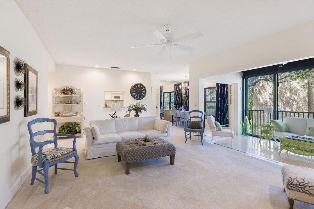 For Sale: $429,000 (2 beds, 2 baths, 1339 Square Feet)