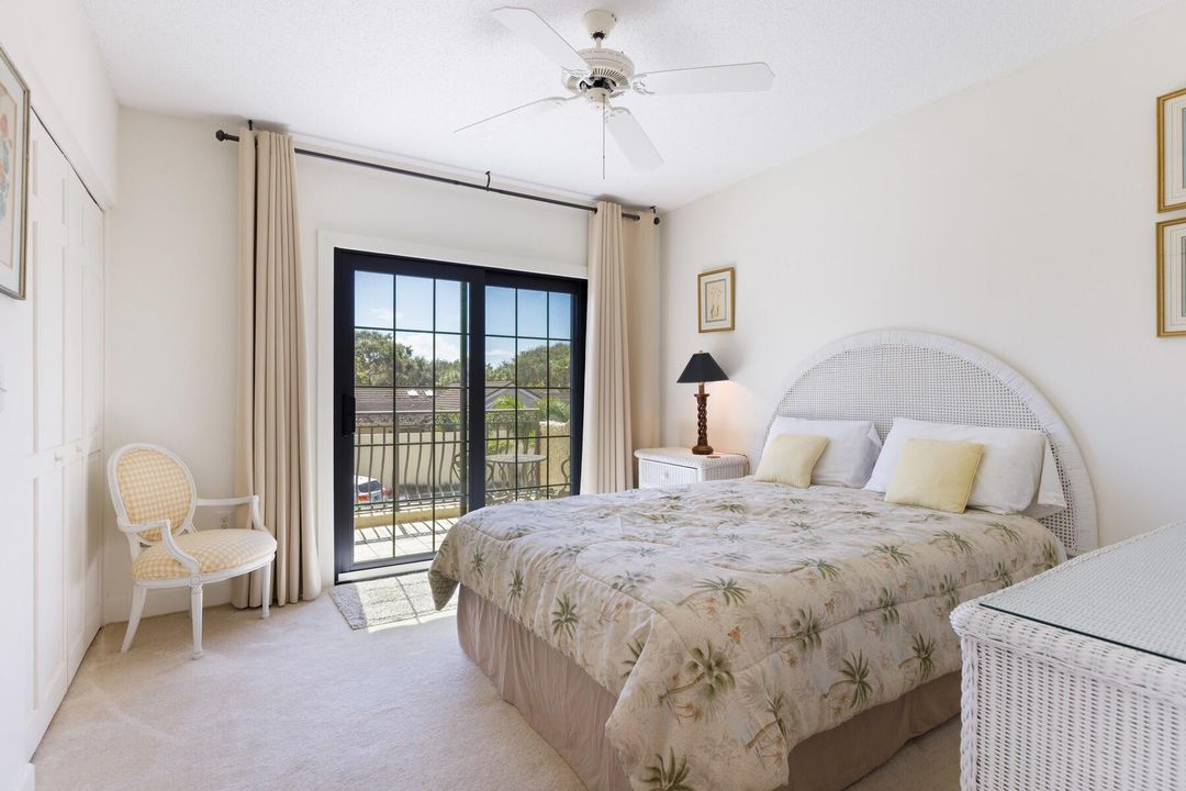 For Sale: $429,000 (2 beds, 2 baths, 1339 Square Feet)