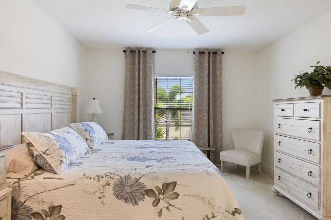 For Sale: $429,000 (2 beds, 2 baths, 1339 Square Feet)