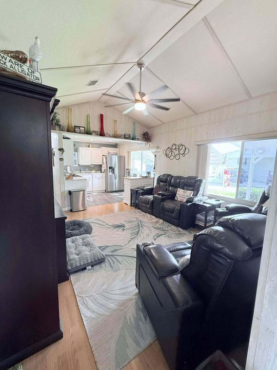 En Venta: $170,000 (2 camas, 2 baños, 1119 Pies cuadrados)