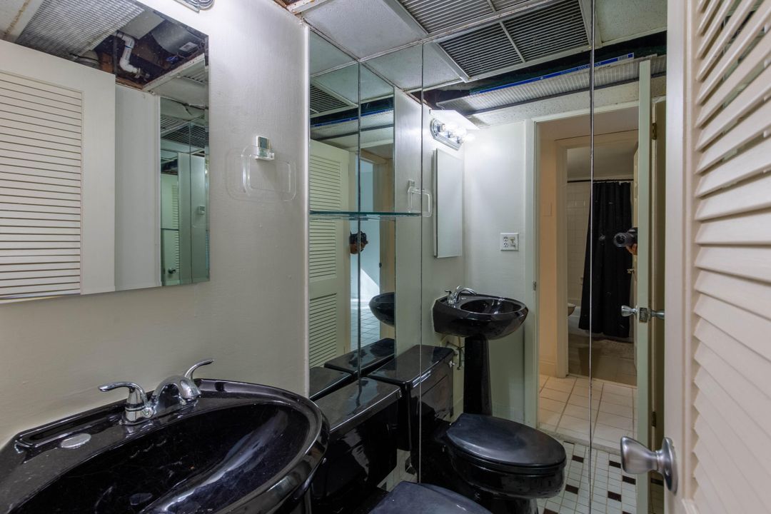 For Rent: $3,400 (1 beds, 1 baths, 640 Square Feet)