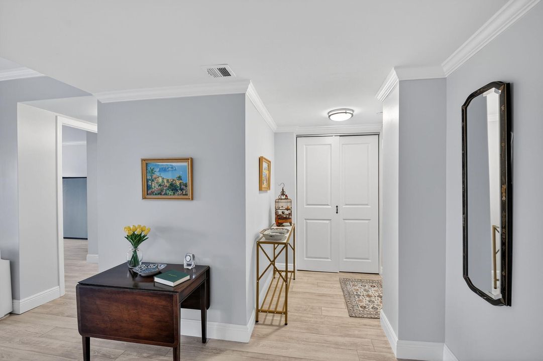 For Sale: $645,000 (2 beds, 2 baths, 1348 Square Feet)