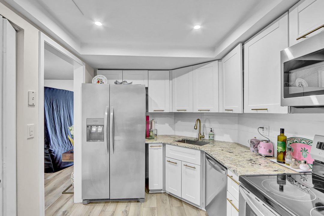 В аренду: $2,900 (2 спален, 2 ванн, 1294 Квадратных фут)