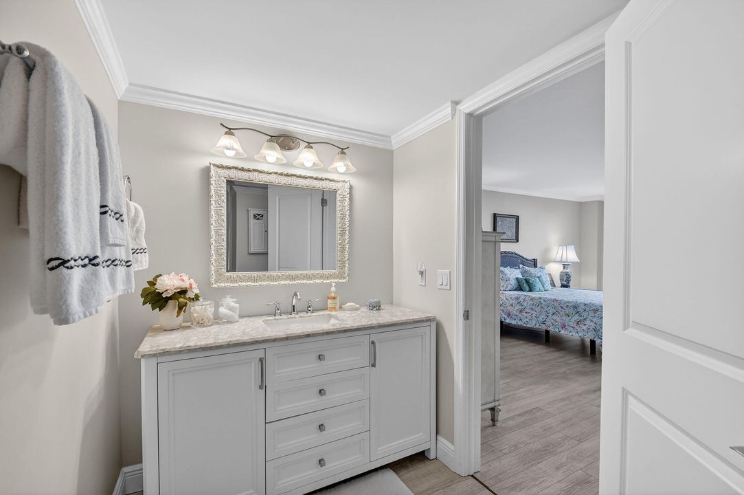 For Sale: $645,000 (2 beds, 2 baths, 1348 Square Feet)