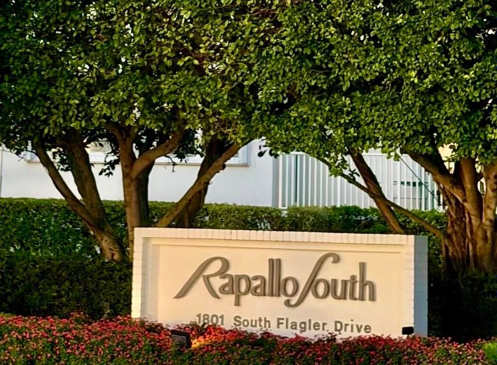 For Sale: $645,000 (2 beds, 2 baths, 1348 Square Feet)