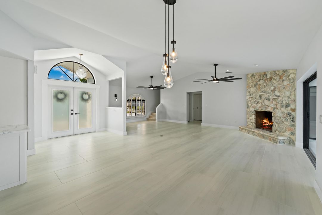 For Sale: $1,750,000 (4 beds, 3 baths, 2724 Square Feet)