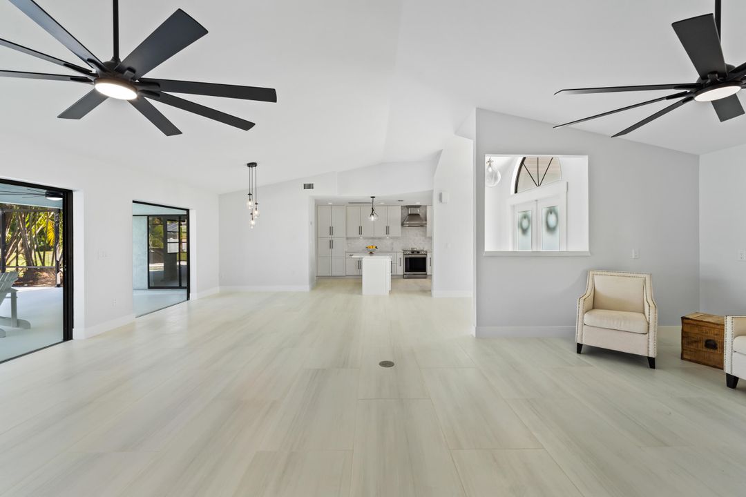 For Sale: $1,750,000 (4 beds, 3 baths, 2724 Square Feet)