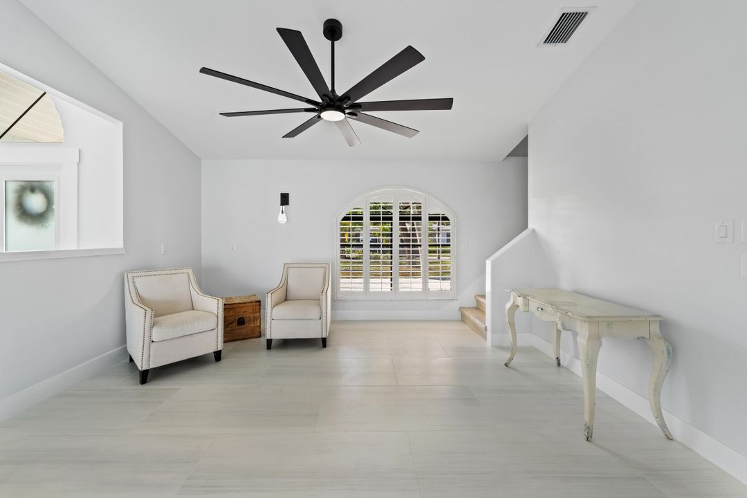 For Sale: $1,750,000 (4 beds, 3 baths, 2724 Square Feet)