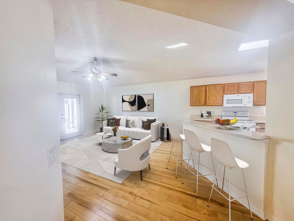 En Venta: $304,500 (4 camas, 2 baños, 1902 Pies cuadrados)