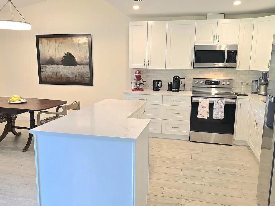 出租: $2,250 (2 贝兹, 2 浴室, 1480 平方英尺)