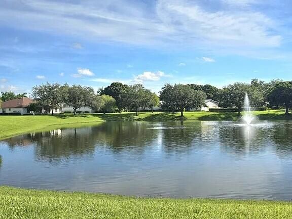 出租: $2,250 (2 贝兹, 2 浴室, 1480 平方英尺)