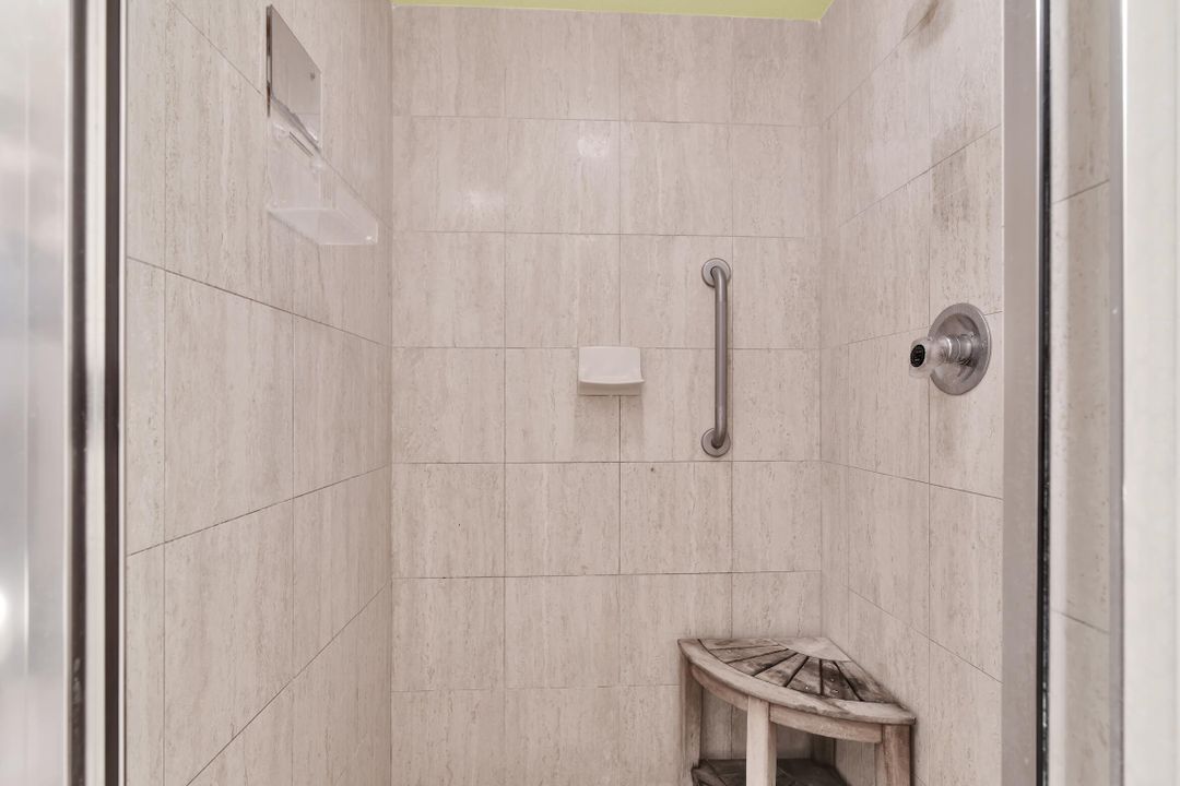 待售: $1,050,000 (2 贝兹, 2 浴室, 1630 平方英尺)