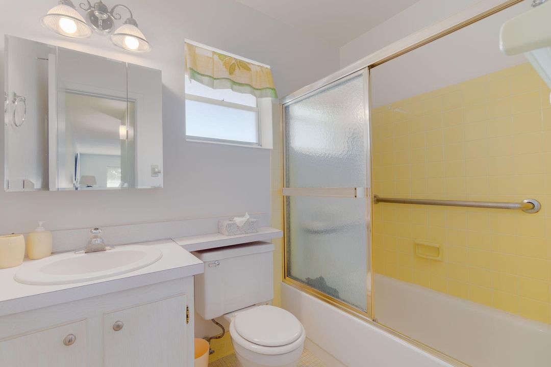 For Rent: $1,400 (1 beds, 1 baths, 624 Square Feet)