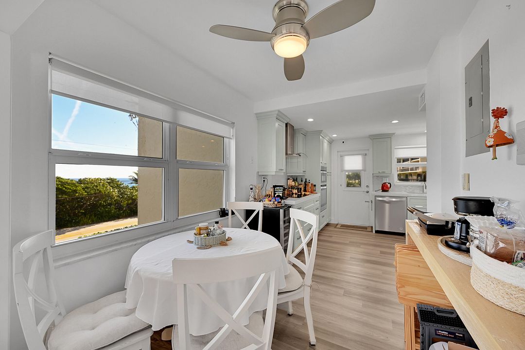 待售: $1,500,000 (3 贝兹, 2 浴室, 2217 平方英尺)