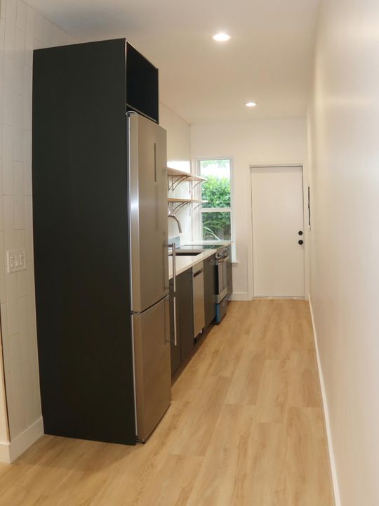 В аренду: $2,200 (1 спален, 1 ванн, 600 Квадратных фут)