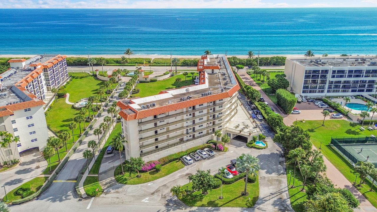 待售: $1,500,000 (3 贝兹, 2 浴室, 2217 平方英尺)