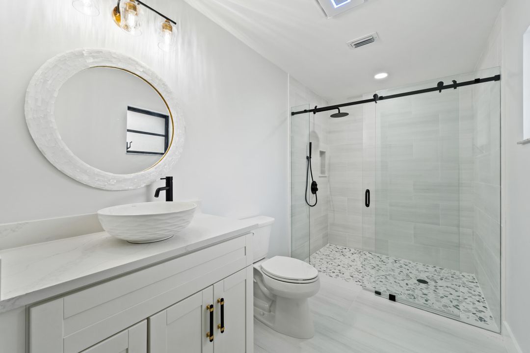 For Sale: $1,750,000 (4 beds, 3 baths, 2724 Square Feet)