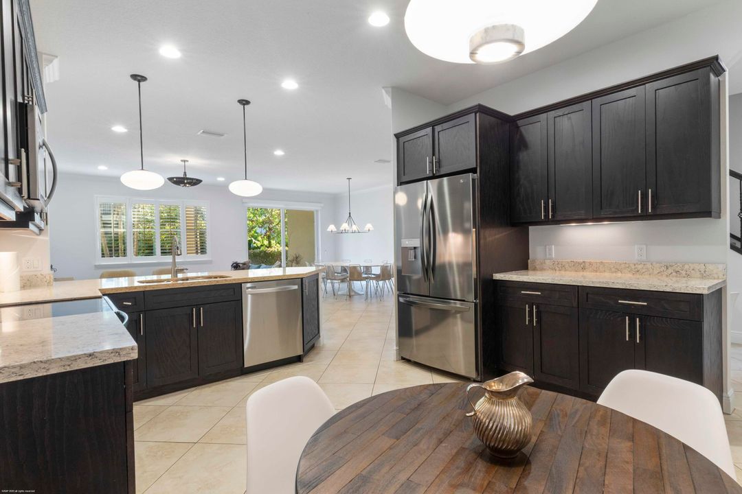 En Renta: $3,700 (3 camas, 2 baños, 2335 Pies cuadrados)