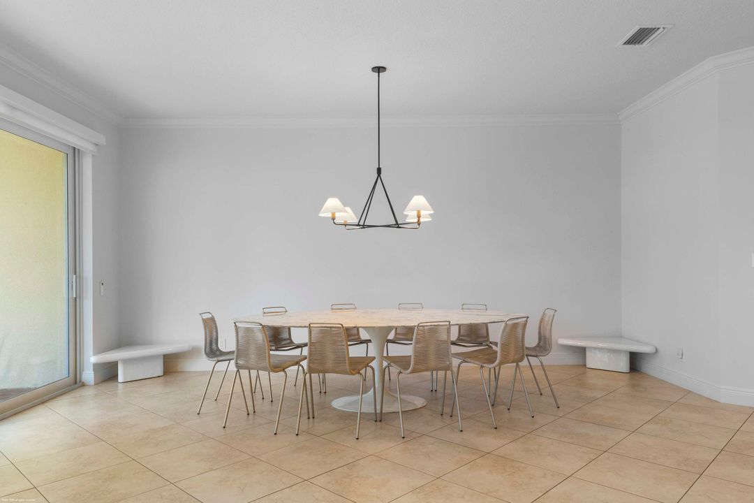 En Renta: $3,700 (3 camas, 2 baños, 2335 Pies cuadrados)