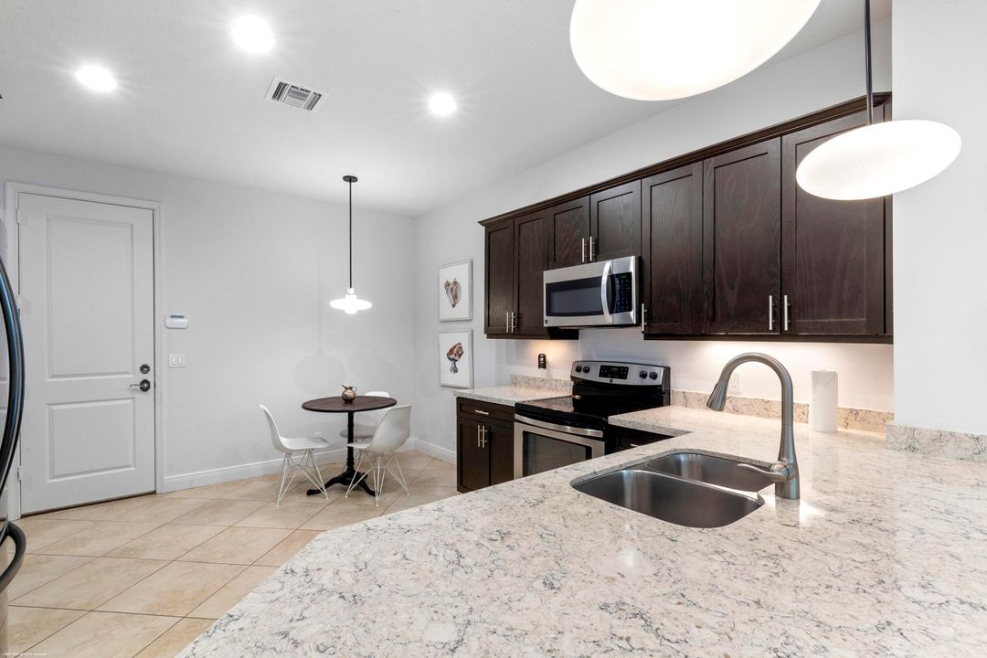 En Renta: $3,700 (3 camas, 2 baños, 2335 Pies cuadrados)