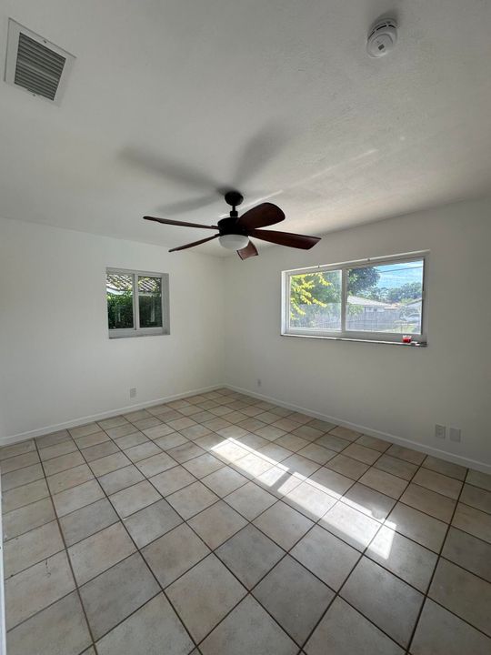 En Renta: $4,200 (3 camas, 2 baños, 1347 Pies cuadrados)