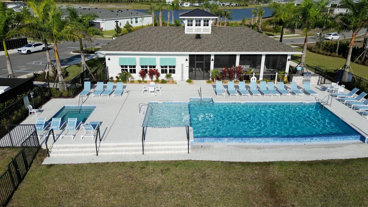 待售: $680,000 (4 贝兹, 3 浴室, 3275 平方英尺)