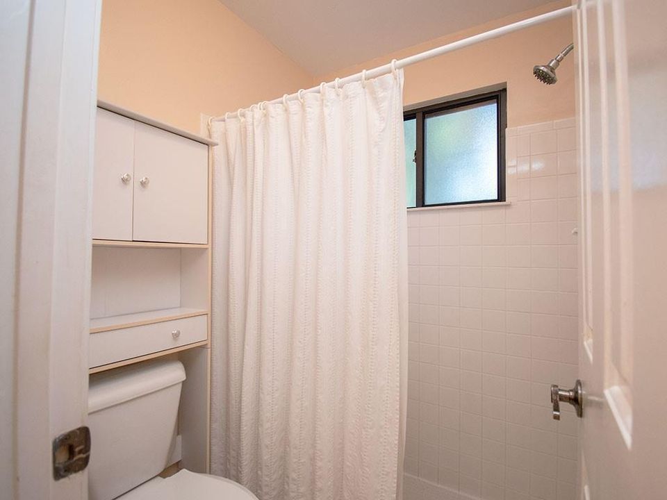 待售: $250,000 (3 贝兹, 2 浴室, 1573 平方英尺)