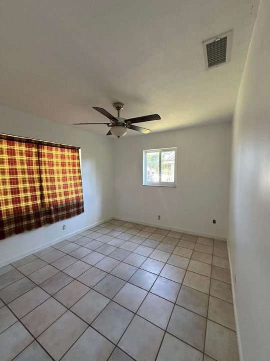 En Renta: $4,200 (3 camas, 2 baños, 1347 Pies cuadrados)