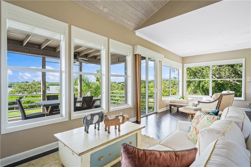 En Venta: $1,550,000 (4 camas, 3 baños, 3746 Pies cuadrados)