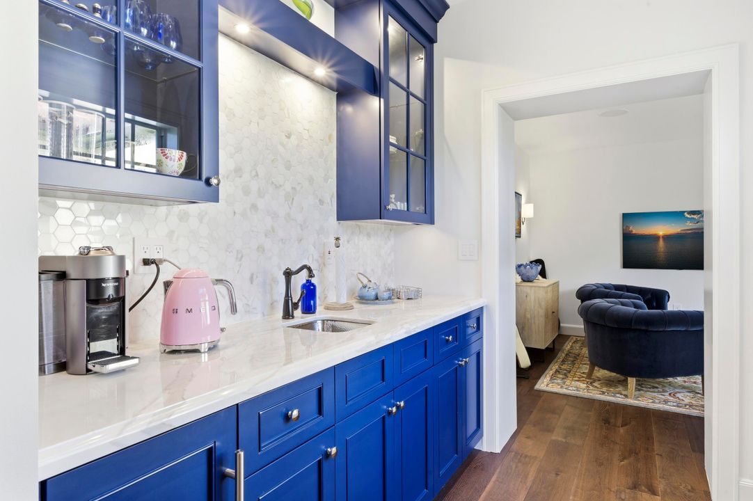 For Sale: $10,000,000 (5 beds, 5 baths, 4916 Square Feet)