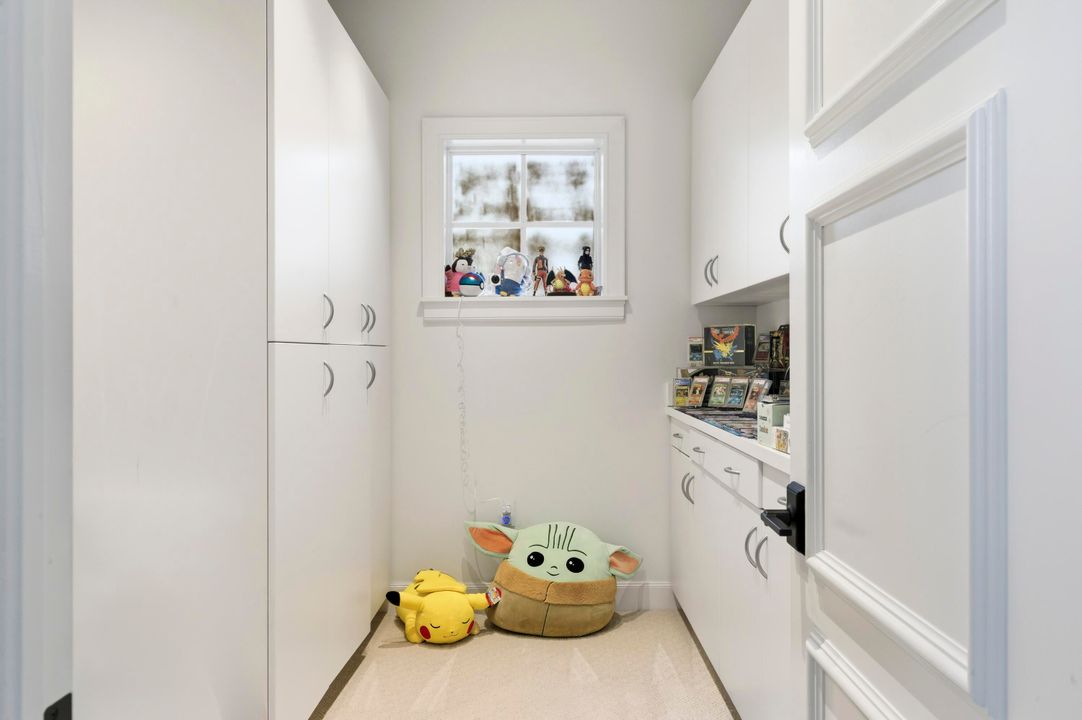 For Sale: $10,000,000 (5 beds, 5 baths, 4916 Square Feet)