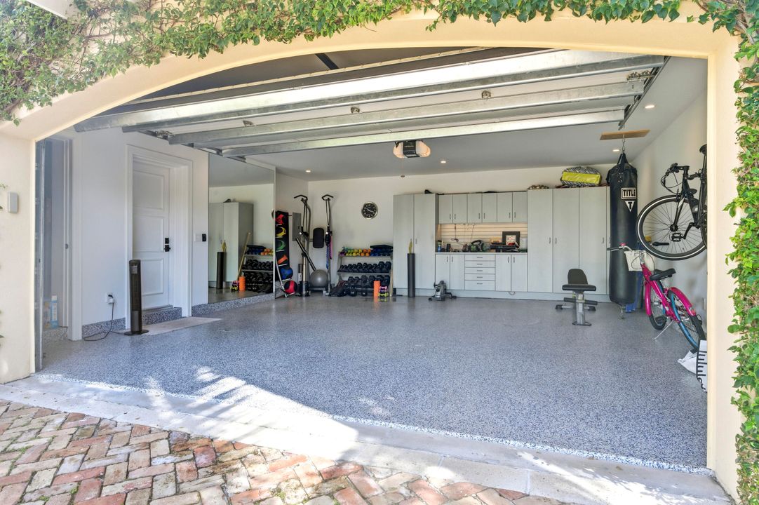 For Sale: $10,000,000 (5 beds, 5 baths, 4916 Square Feet)