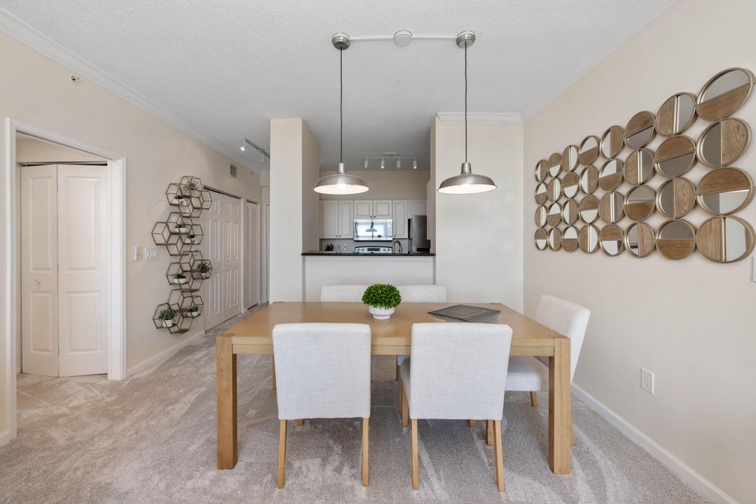 En Venta: $449,000 (1 camas, 1 baños, 706 Pies cuadrados)