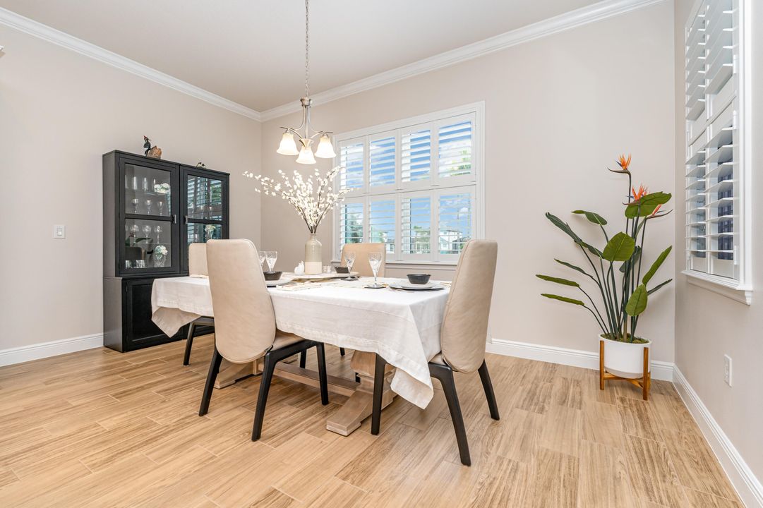 待售: $838,000 (4 贝兹, 3 浴室, 2536 平方英尺)