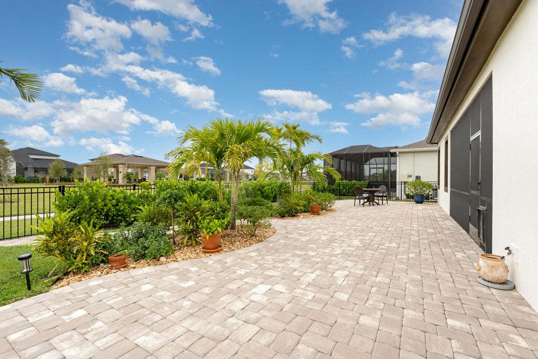 待售: $838,000 (4 贝兹, 3 浴室, 2536 平方英尺)