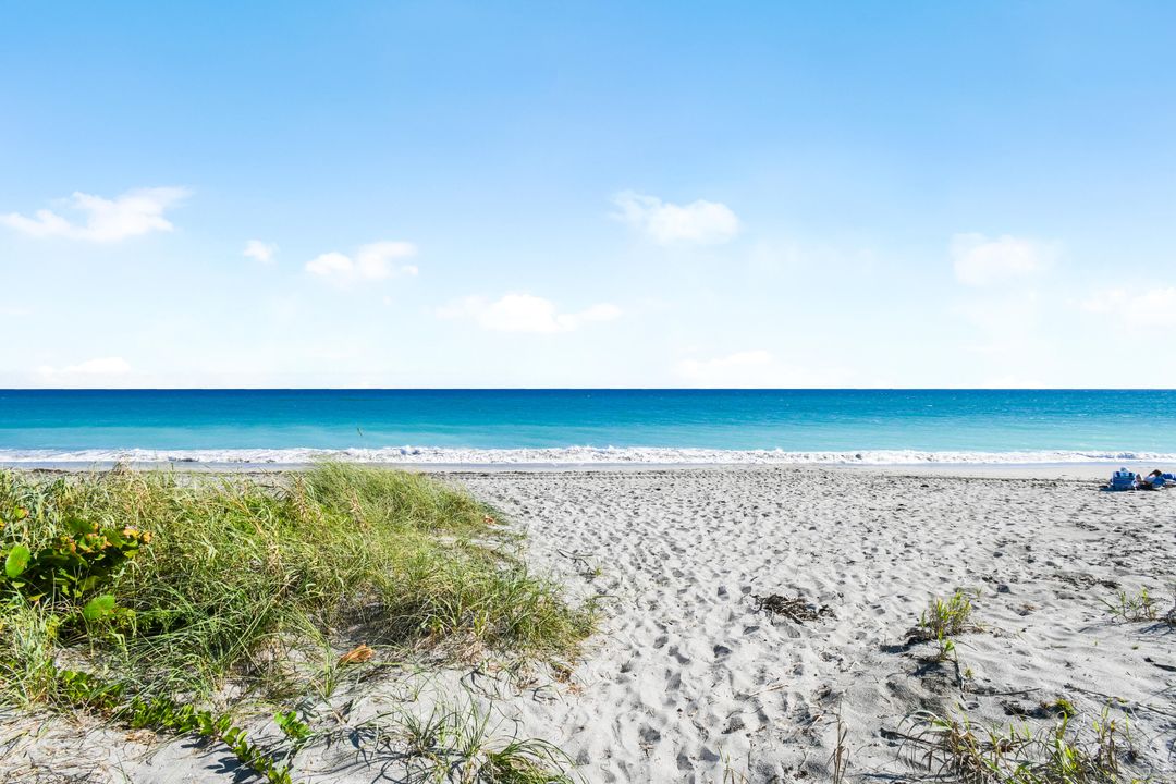 На продажу: $570,000 (2 спален, 2 ванн, 1260 Квадратных фут)