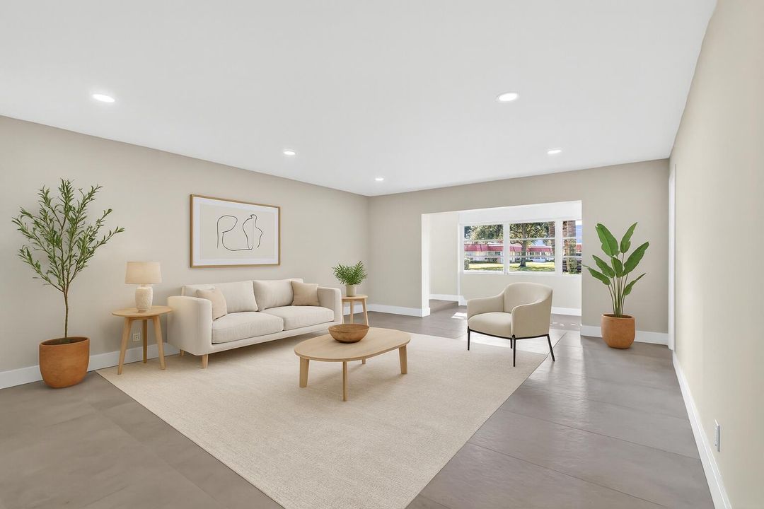 For Sale: $225,000 (2 beds, 1 baths, 1024 Square Feet)